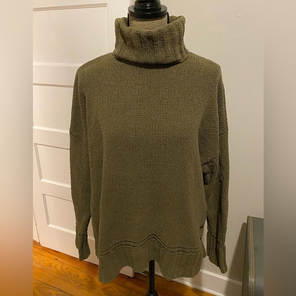 Aerie Brown Oversized Plush Knit Ribbed Turtleneck Cowl Sweater